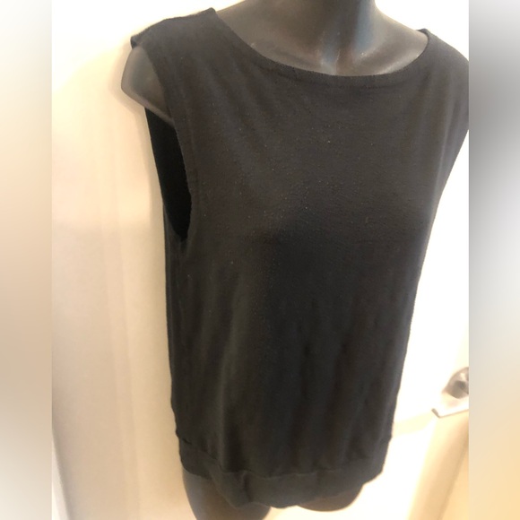 FREE ADD ON🫶🏻GAP L (L/XL FIT) - Picture 4 of 6